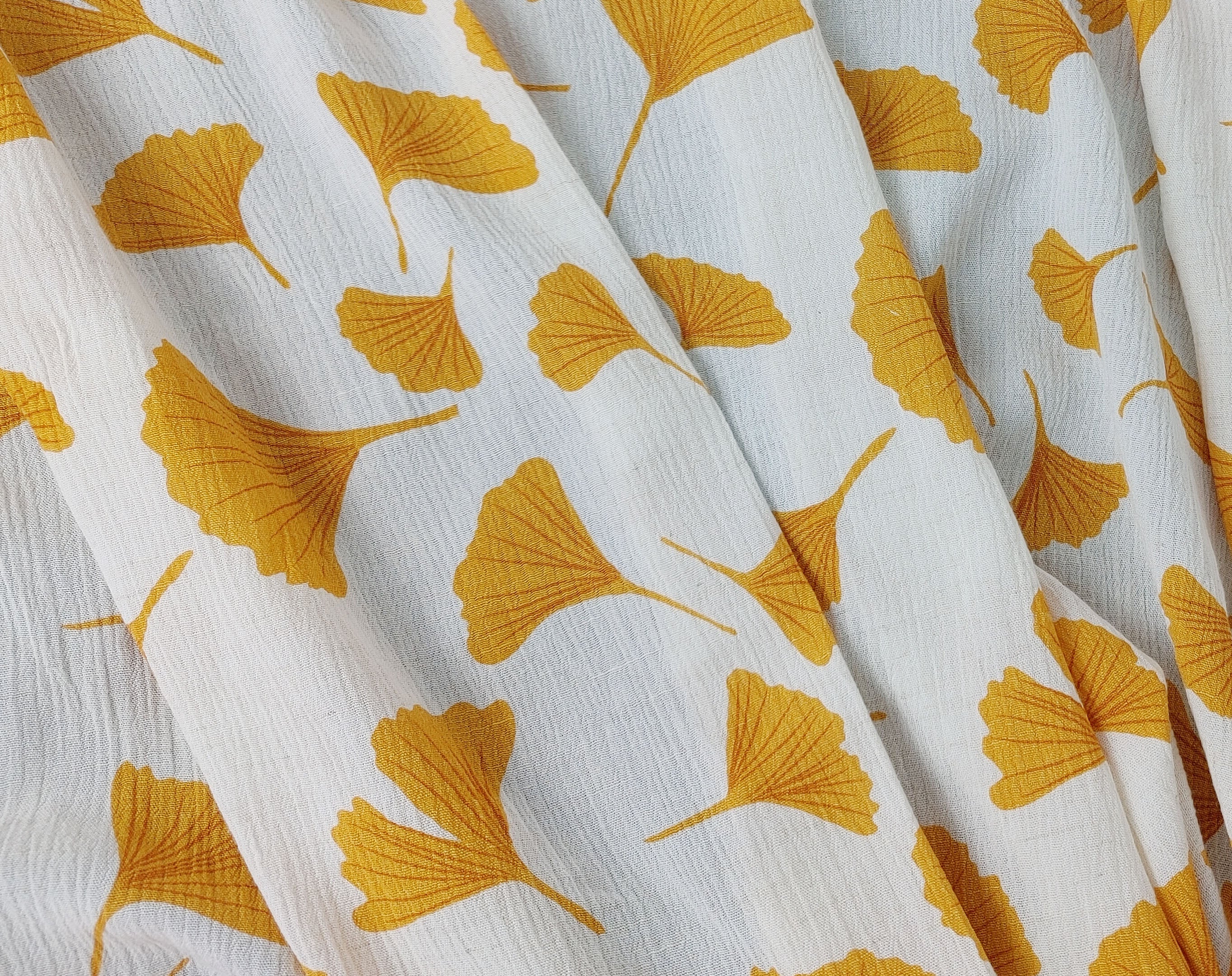 Morning Calm Ginkgo: Linen Rayon Blend with Wrinkle Texture 7910