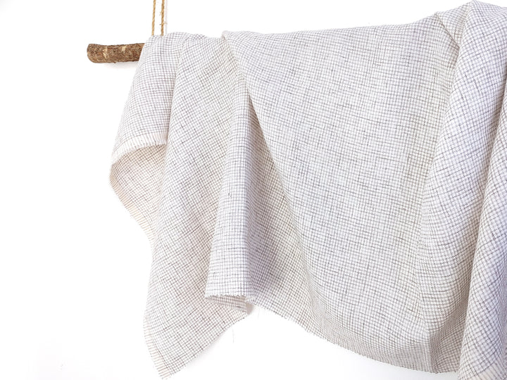 Subtle Gingham Check Linen-Polyester Fabric – Soft Handfeel, Melange Effect 7995 7996