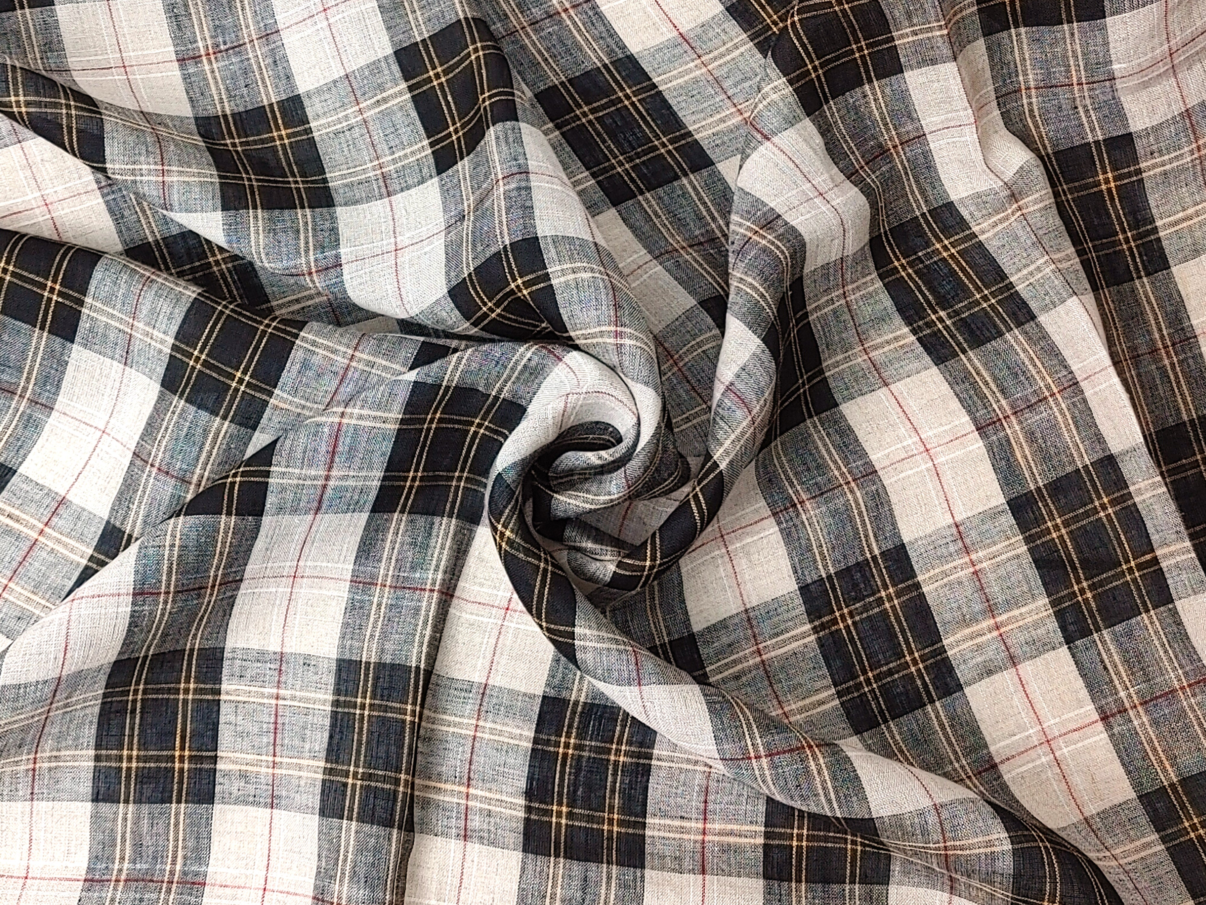 Elegant Plaid 100% Linen Fabric – Lightweight with Soft Handfeel 8034 8035