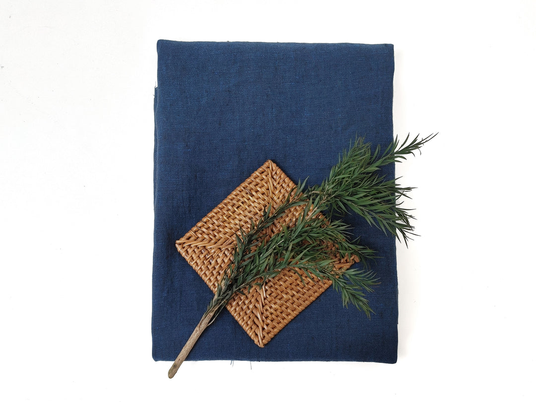 100% Linen Navy Chambray Fabric – Fine 21s Yarn, Pre-Washed, Lightweight 7962