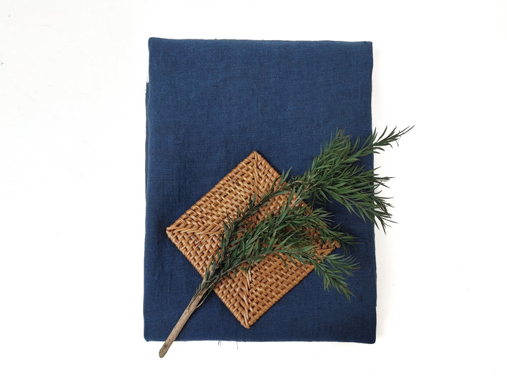 100% Linen Navy Chambray Fabric – Fine 21s Yarn, Pre-Washed, Lightweight 7962