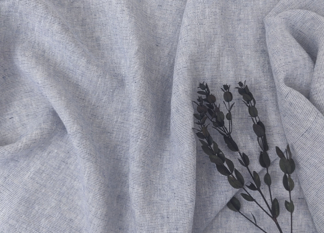 100% Linen Fabric – Softly Speckled Blue Weft on Crisp White 7573