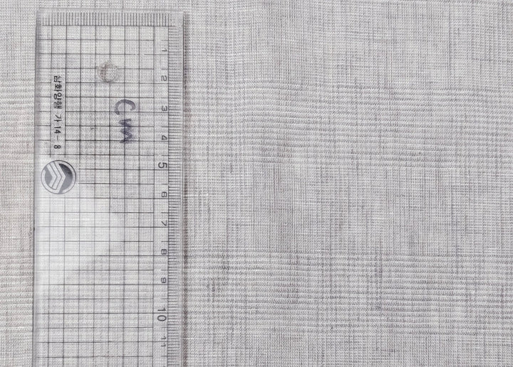 Grey Elegance: Lightweight 100% Linen Glen Plaid 6536 6508 - The Linen Lab - Gray