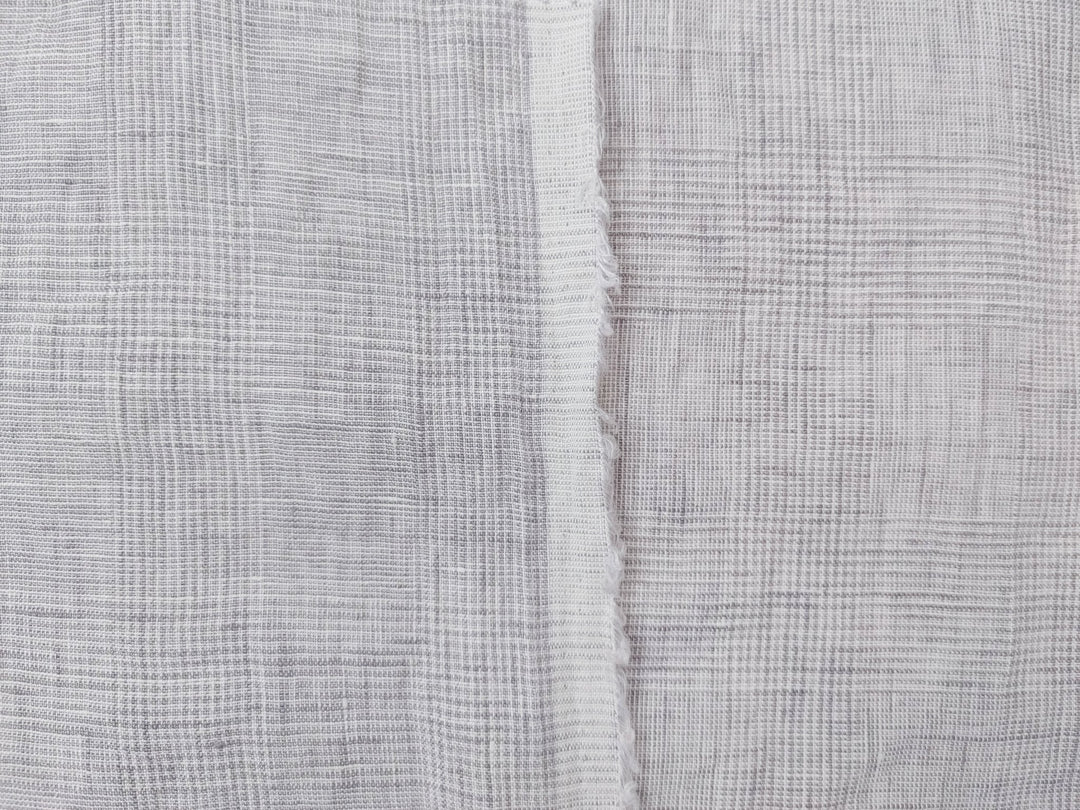 Grey Elegance: Lightweight 100% Linen Glen Plaid 6536 6508 - The Linen Lab - Gray(Light)