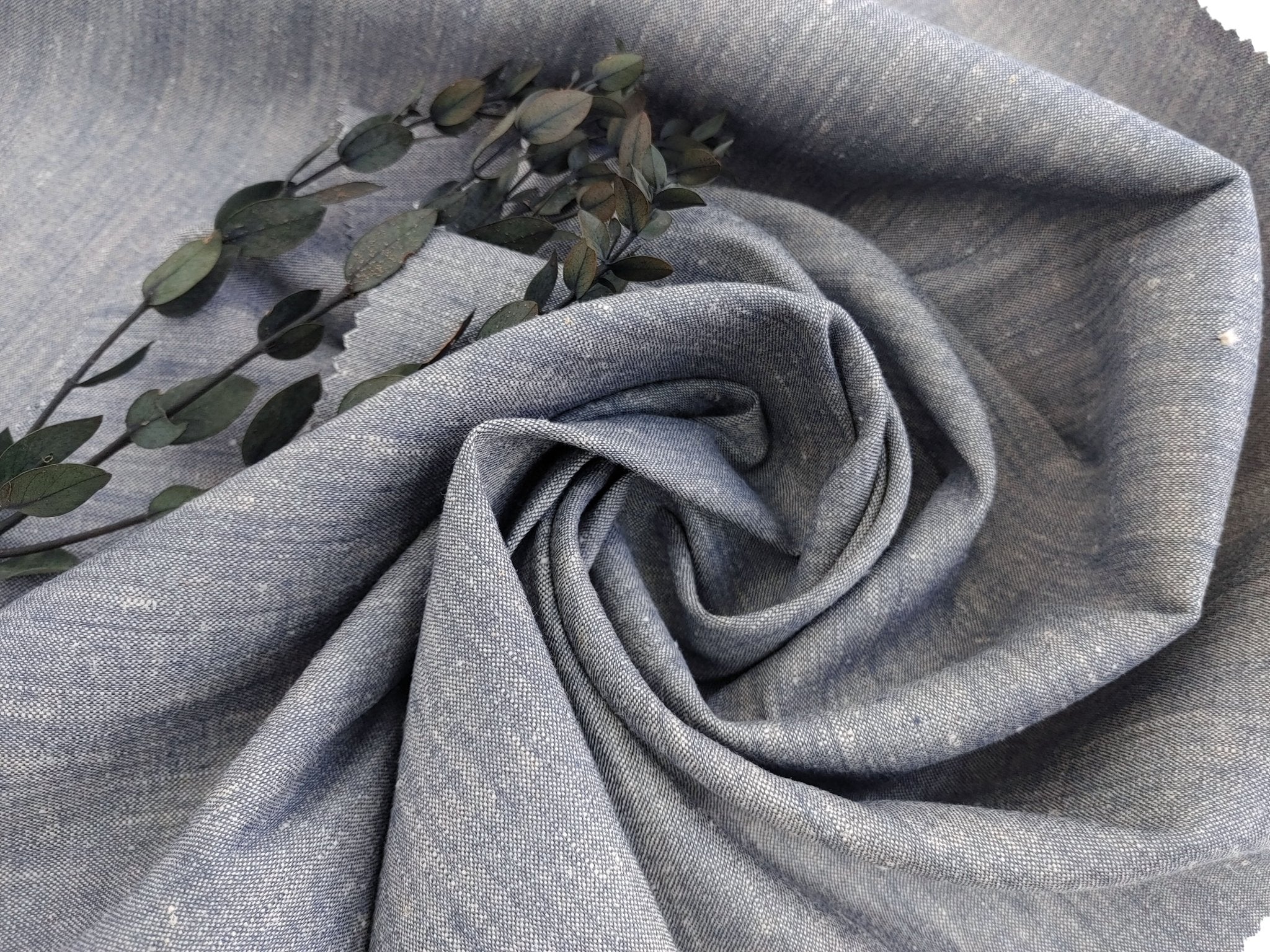 Linen Rayon Stretch Fabric in Dark Blue Chambray 366 - The Linen Lab - Blue(Dark)